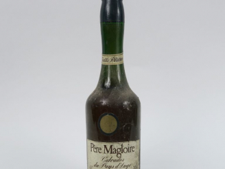 Vente aux enchères 1 BOUTEILLE CALVADOS PÈRE MAGLOIRE 'VIEILLE RÉSERVE' 43°