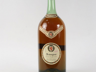 Vente aux enchères 1 POT (2,5 l) ARMAGNAC MAURICE SALLES 50° - 1944 - PRÉSUMÉE