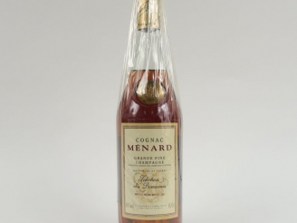 Vente aux enchères 1 BOUTEILLE COGNAC MENARD GRANDE FINE CHAMPAGNE