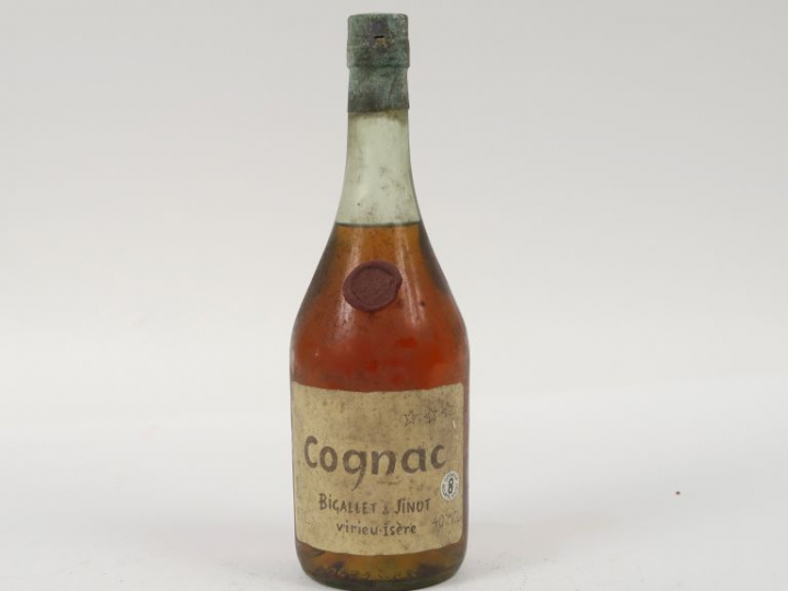 1 BOUTEILLE COGNAC BIGALLET   JINOT
