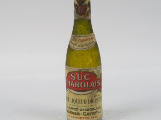 Vente aux enchères 1 BOUTEILLE (37,5 CL) LIQUEUR DIGESTIVE 'SUC CHAROLAIS' VINAUGER CAYOT