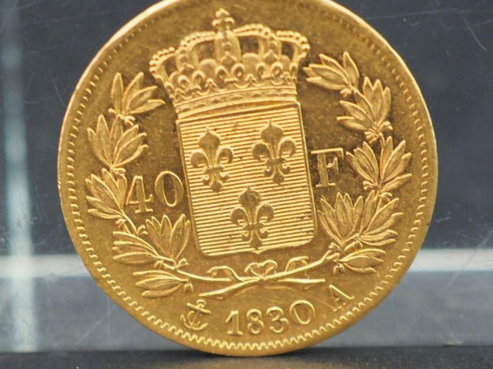 Pièce de 40 francs or 1830 Frais de vente : 5 % TTC