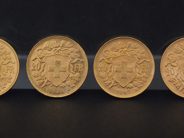 13 pièces de 20 francs suisse or Frais de vente : 5 % TTC