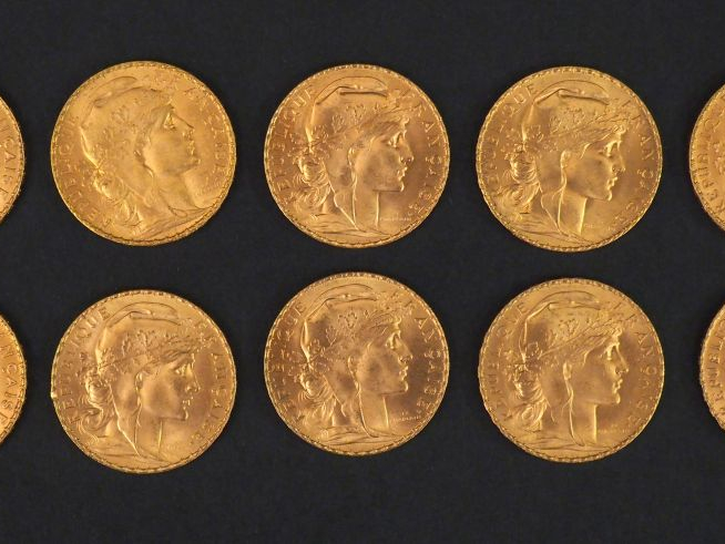 10 pièces de 20 francs or Frais de vente : 5 % TTC