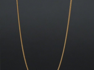 Vente aux enchères Collier en or.  Poids : 4,90 g