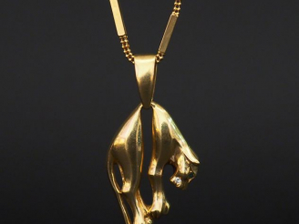 Vente aux enchères Collier en or alternance de maille tressée et de maillon rectangulaire