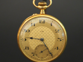 Vente aux enchères Montre de gousset en or.  Poids tel : 53 g