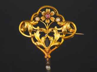 Vente aux enchères Pendentif Napoléon III en or et perles. Poids tel : 2 g
