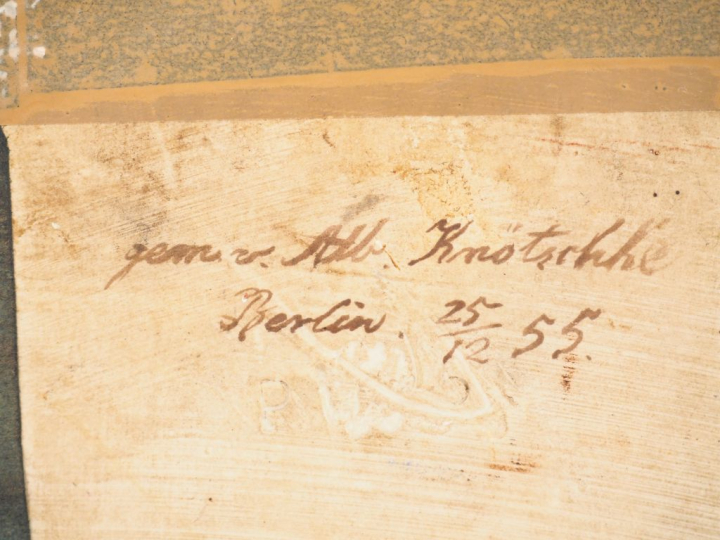 Plaque début XIXème en porcelaine polychrome allemande représentant un