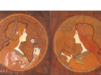 Vente aux enchères Ecole française 1900 "Jeunes femmes de profil". Paire de panneaux en b