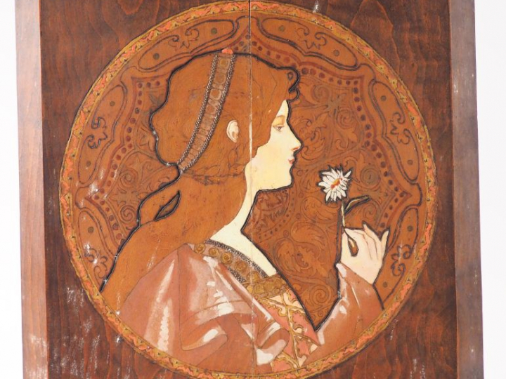 Ecole française 1900 "Jeunes femmes de profil". Paire de panneaux en b