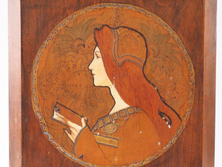 Ecole française 1900 "Jeunes femmes de profil". Paire de panneaux en b