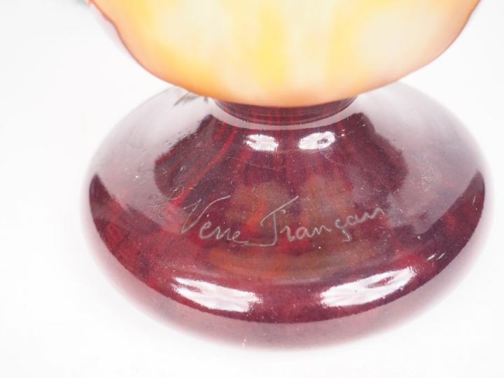 LE VERRE FRANCAIS. Vase "Epinettes" en verre poudré jaune et orange do