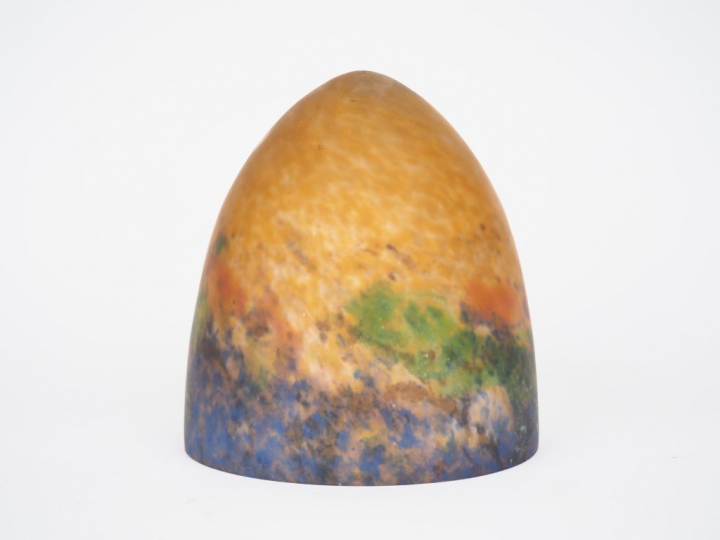 MULLER. Vasque de suspension en verre poudré bleu, rouge, orange et ve