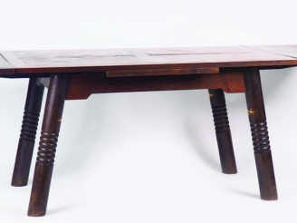 Vente aux enchères Charles DUDOUYT. Grande table de salle à manger en chêne, deux rallong