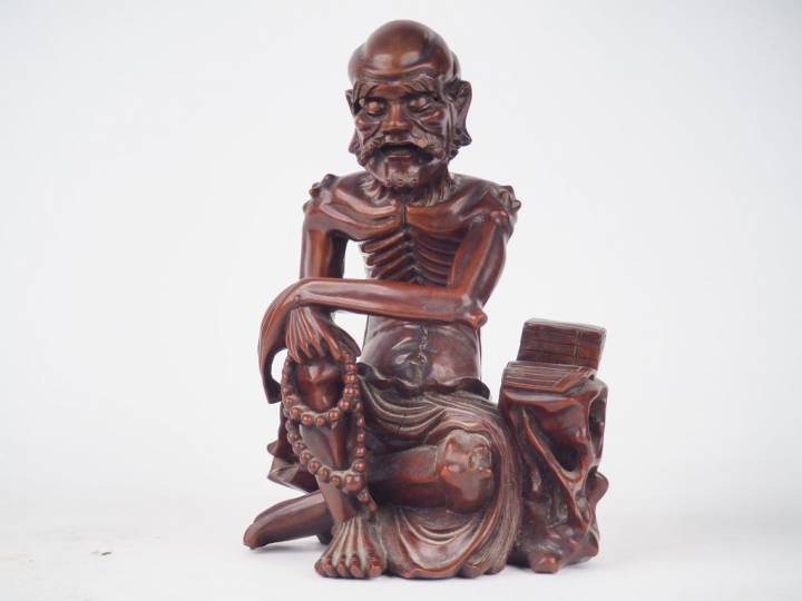 Sculpture "vieillard au chapelet" Chine XIXème H. 31 cm (accidents)