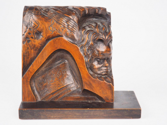 Vente aux enchères Manolo PEREZ-VALIENTE. "Beethoven". Sculputre en bois patiné. Signée e