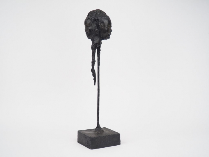 FRANCK. L. "Trilogie ". Sculpture en bronze à patine brune, numérotée 