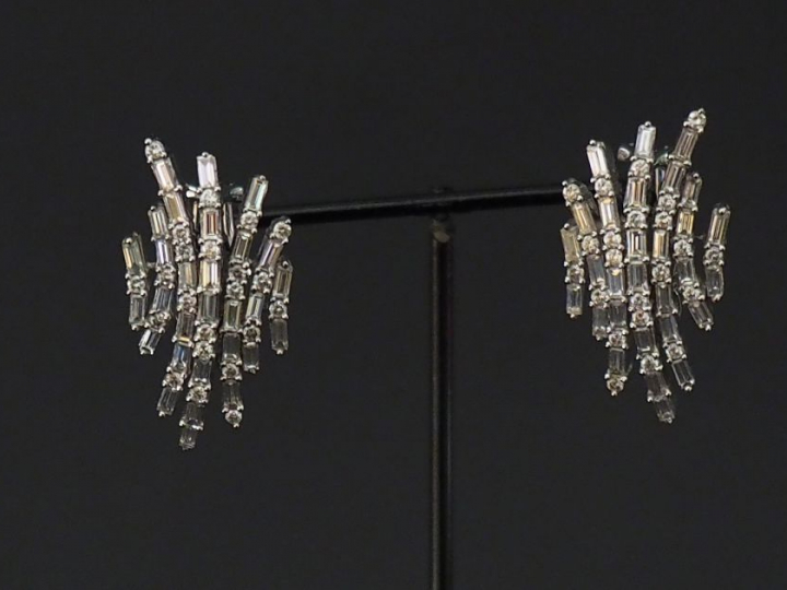 Paire de boucles d'oreilles gerbes 7 lignes de diamant et diamants bag