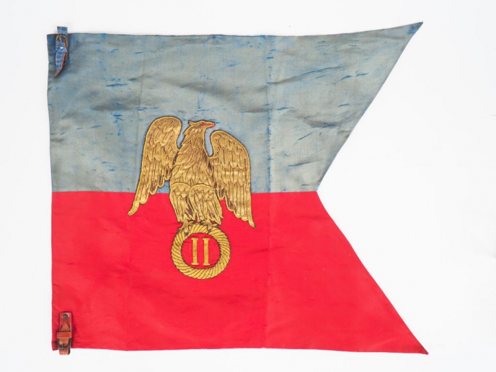 Grand guidon uniface bicolore bleu ciel en haut, framboise en bas aigl