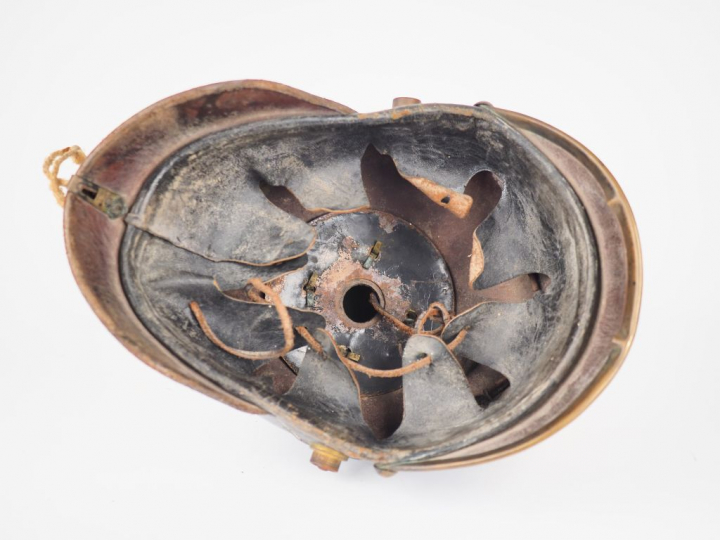 Casque troupe Wurtembourgeois d'infanterie modèle 1895, manque jugulai