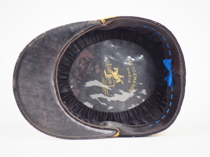 Képi polo d'un général de brigade modèle 1931. Bandeau noir sarabande 