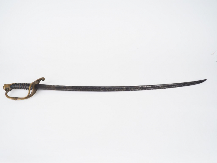 Sabre modèle 1821 d'officier d'infanterie, lame oxydée, fusée re habil