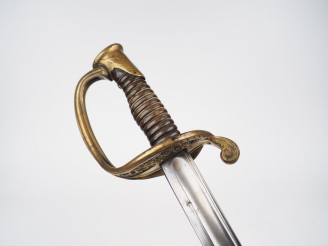 Vente aux enchères Sabre d'adjudant modèle 1845, fabrication Châtelleraut en 1878. Dans s