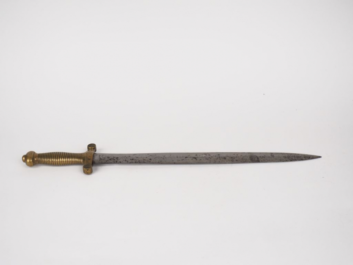 Glaive 1831 sans fourreau. Lame polie signée au Ricasso sur une face "