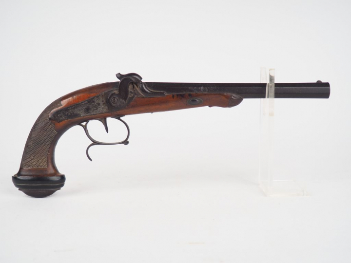 Pistolet de tir à percussion par "XXX à Liège, platine à l'arrière, cr