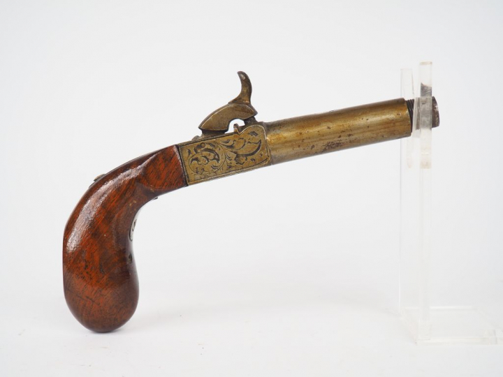 Grand pistolet de braconnier à percussion et à coffre, détente repliab