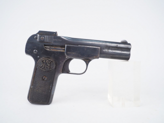 Vente aux enchères Pistolet semi automatique calibre 7,65 Browning 1900 numéro 686736, sa