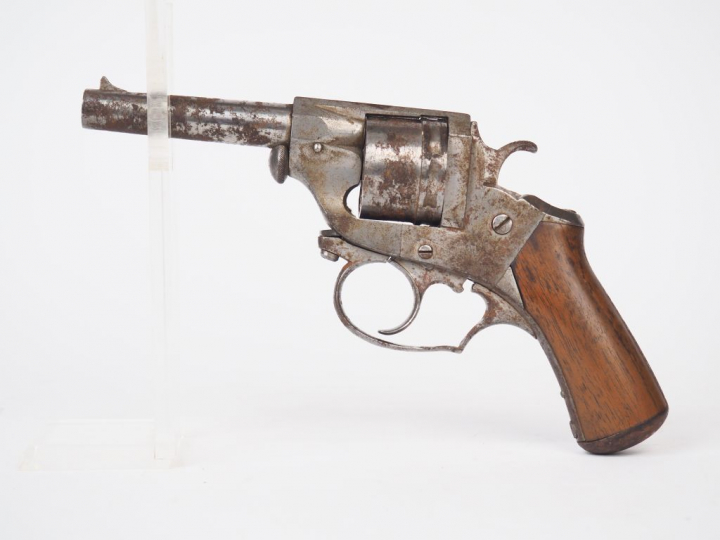 Revolver à système Perrin calibre 9 mm dit "baby Perrin". Arme en simp