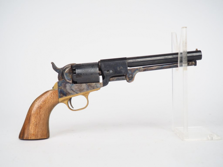 Réplique italienne d'un revolver colt Pocket calibre 31 à poudre noire