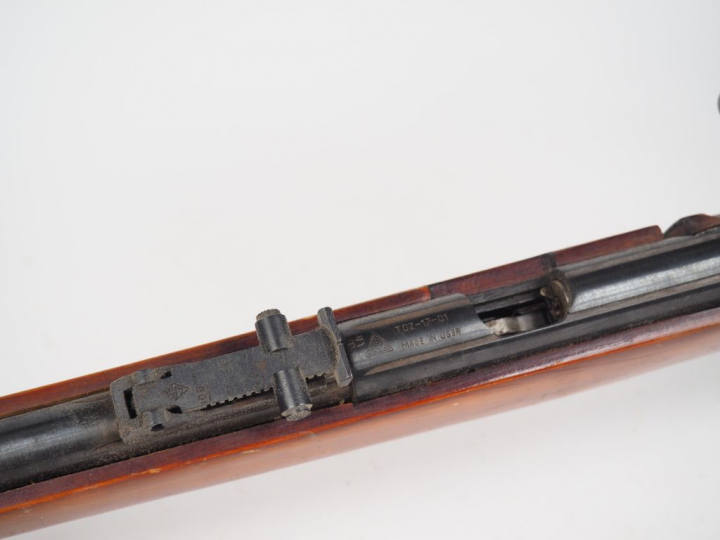 Carabine à répétition 22 LR TOZ modèle 17-1 arme numéro X22815. Mécani