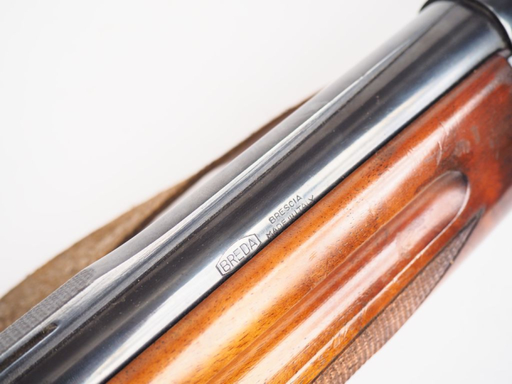 Fusil semi-automatique italien Breda calibre 12/70 numéro SL-541985, c