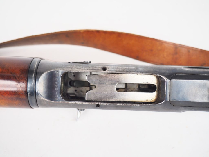 Fusil semi-automatique italien Breda calibre 12/70 numéro SL-541985, c