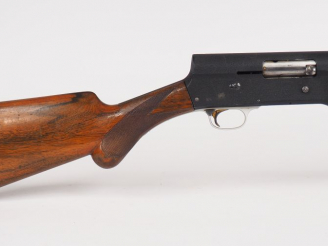 Vente aux enchères Fusil semi-automatique Browning auto 5 calibre 12/70, canon sans bande