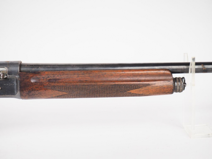 Fusil semi automatique Browning Auto 5 en calibre 12/65 numéro 25202. 