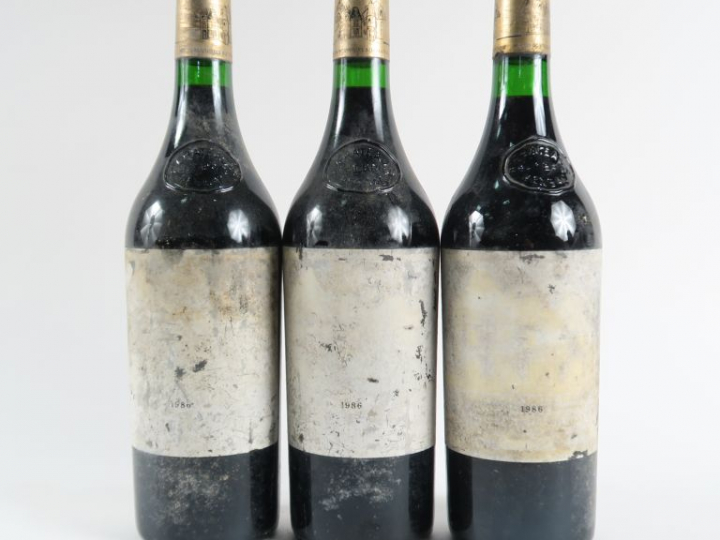 3 BOUTEILLES CHÂTEAU HAUT BRION 1er GCC GRAVES - 1986 - ETA
