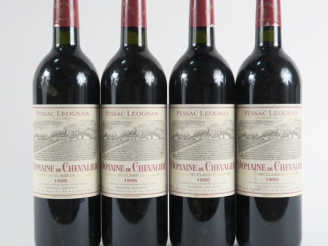 Vente aux enchères 4 BOUTEILLES DOMAINE DE CHEVALIER GCC GRAVES - 1995 - BG