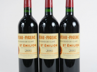 Vente aux enchères 3 BOUTEILLES CHÂTEAU FIGEAC 1er GCC ST EMILION - 2000