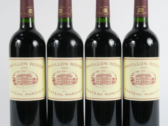 Vente aux enchères 4 BOUTEILLES PAVILLON ROUGE DU CHÂTEAU MARGAUX - 2005