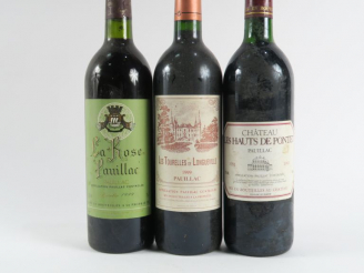 Vente aux enchères 3 BOUTEILLES PAUILLAC : 1 LES TOURELLES DE LONGUEVILLE 1999 - 1 LA ROS