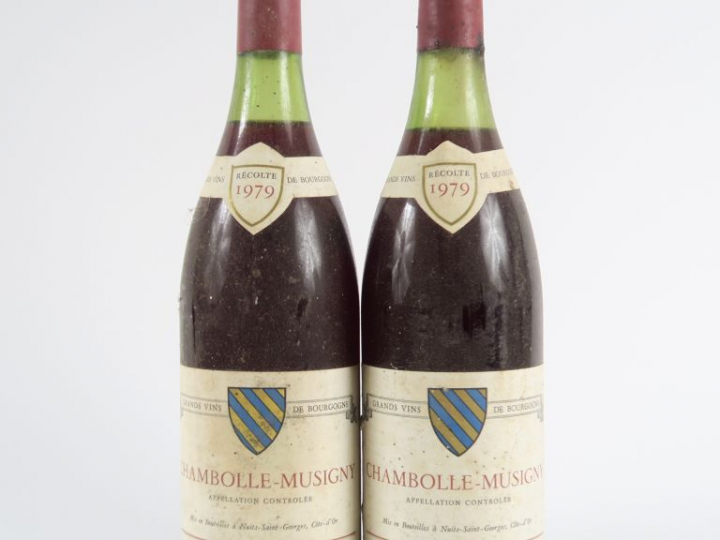 2 BOUTEILLES CHAMBOLLE MUSIGNY GUY JEUNEMAITRE - 1979 - 3 CM/3,5 CM