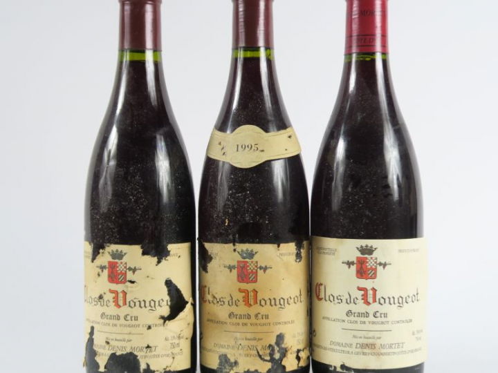 3 BOUTEILLES CLOS DE VOUGEOT GC DENIS MORTET - 1995 - ETA/2 PRÉSUMÉES