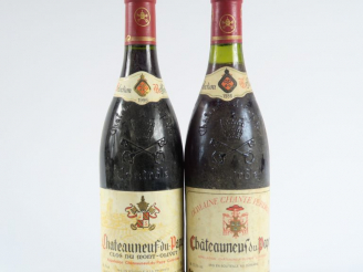 Vente aux enchères 2 BOUTEILLES CHÂTEAUNEUF DU PAPE : 1 CLOS DU MONT OLIVET 1995 - 1 DOMA
