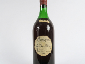 Vente aux enchères 1 MAGNUM (1,5 L) ARMAGNAC 'LES VIEUX CHÊNES' 44° - 1960