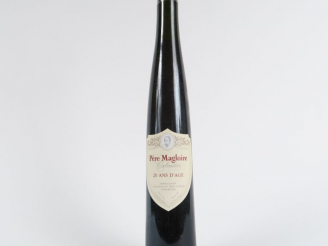 Vente aux enchères 1 BOUTEILLE (50 CL) CALVADOS PÈRE MAGLOIRE '20 ANS' - COFFRET