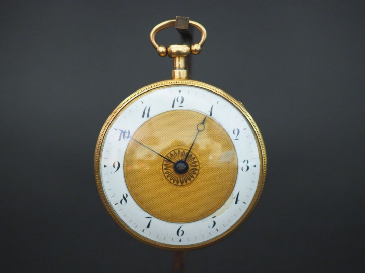 Montre de gousset en or jaune à répétition 1/4. Cadran émaillé et or à